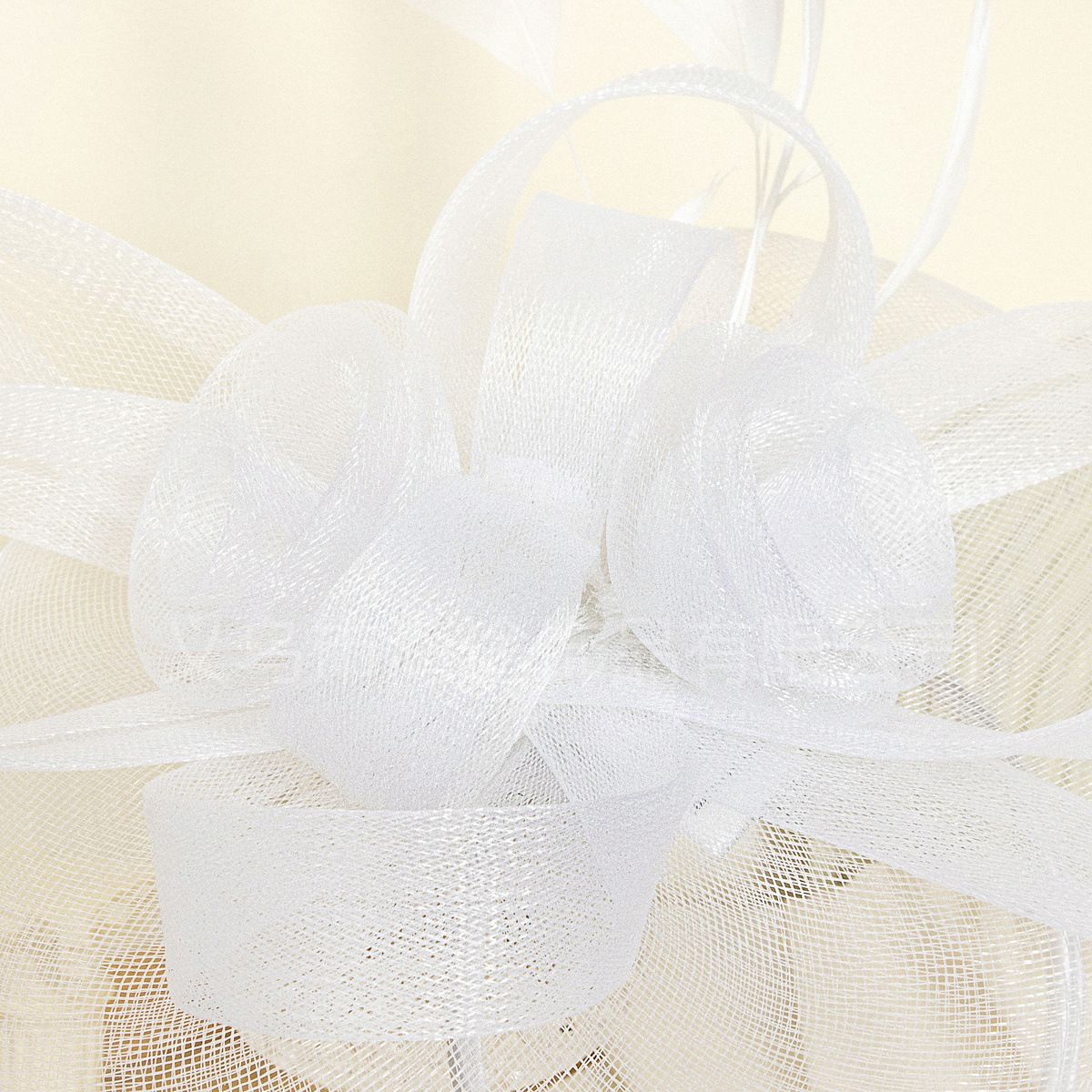 Retro court socialite style stage banquet mesh feather headdress ins feather all-match gauze hat bridal top hat