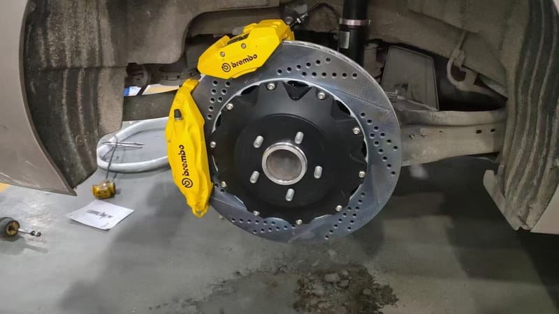 High Performance Brake System Rear Brembo F40 brake caliper kit fit for 17 18 19 20 inch wheel 