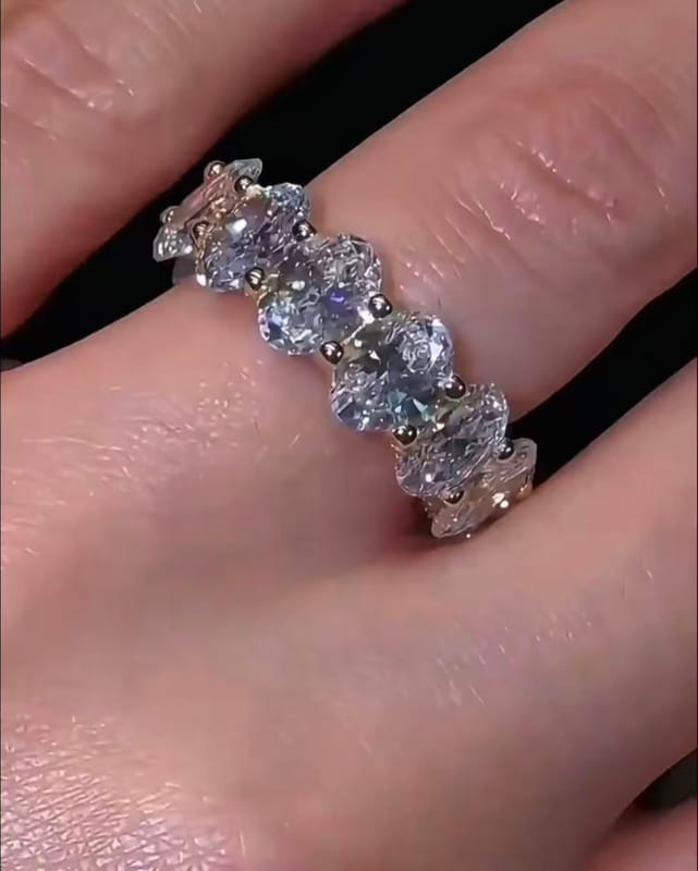 7-carat oval cut lab diamond platinum band