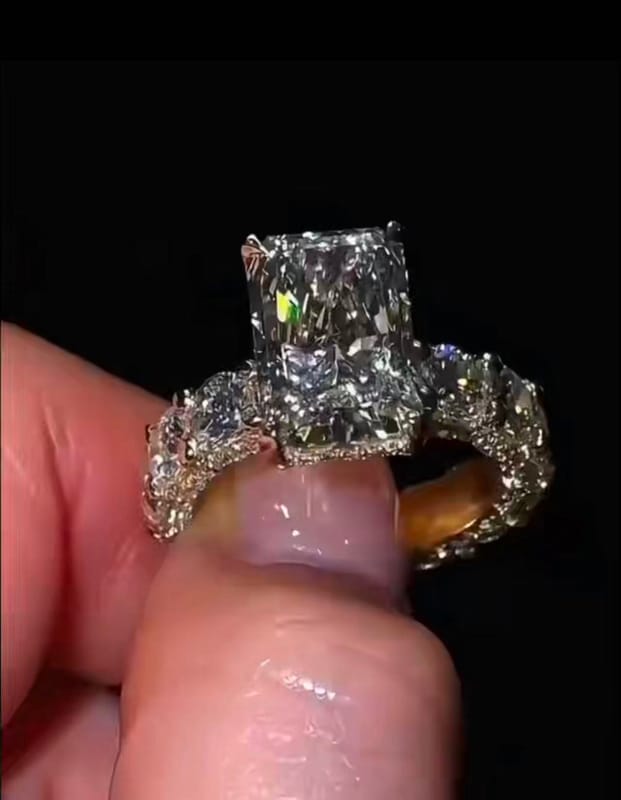10-carat radiant cut lab diamond platinum ring