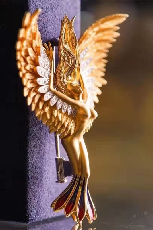 Statue of Liberty diamond gem brooch