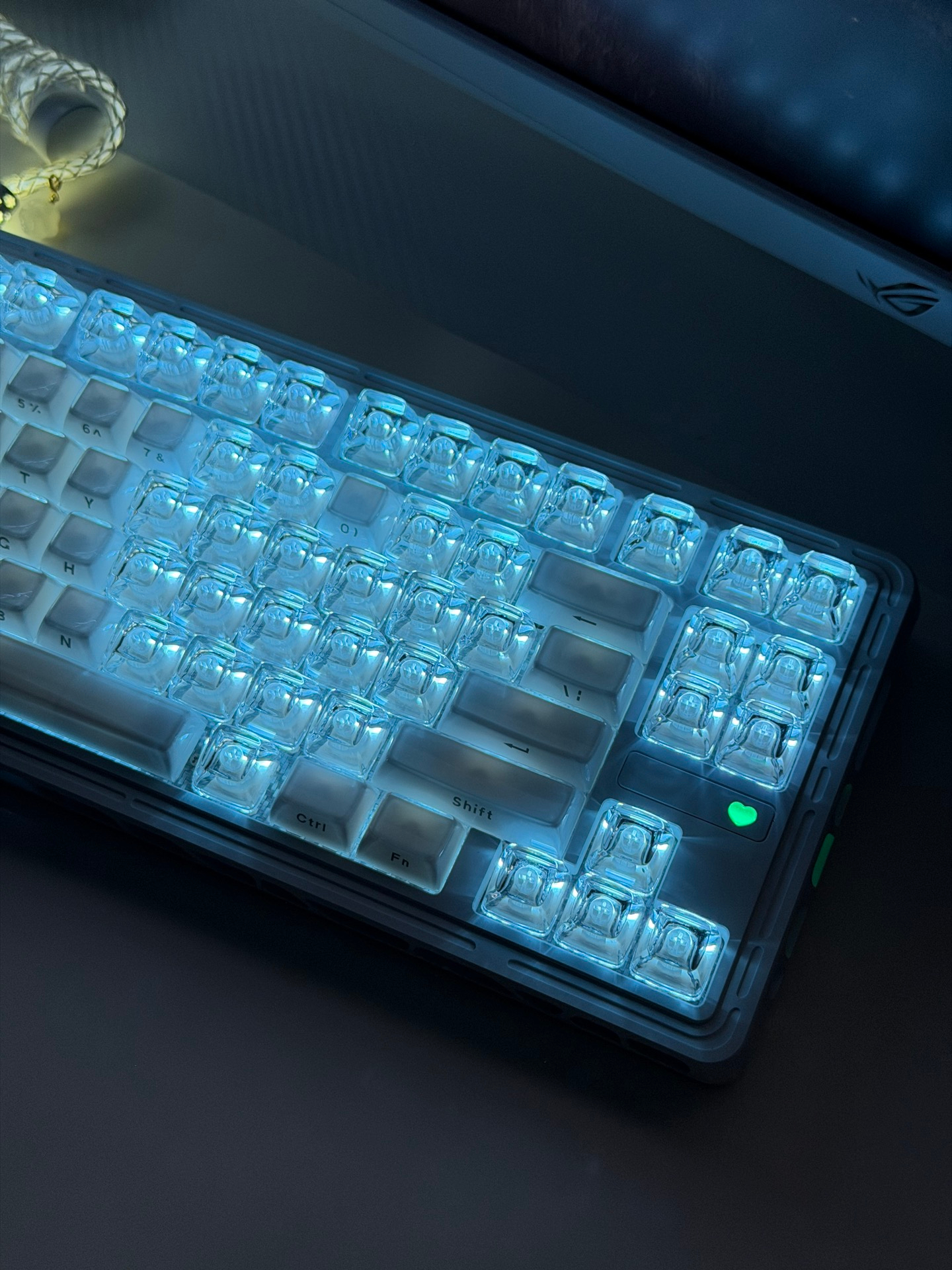 Wooting 80HE Fully Modded Keyboard - White Hollow Case - Ice Jelly Keycaps