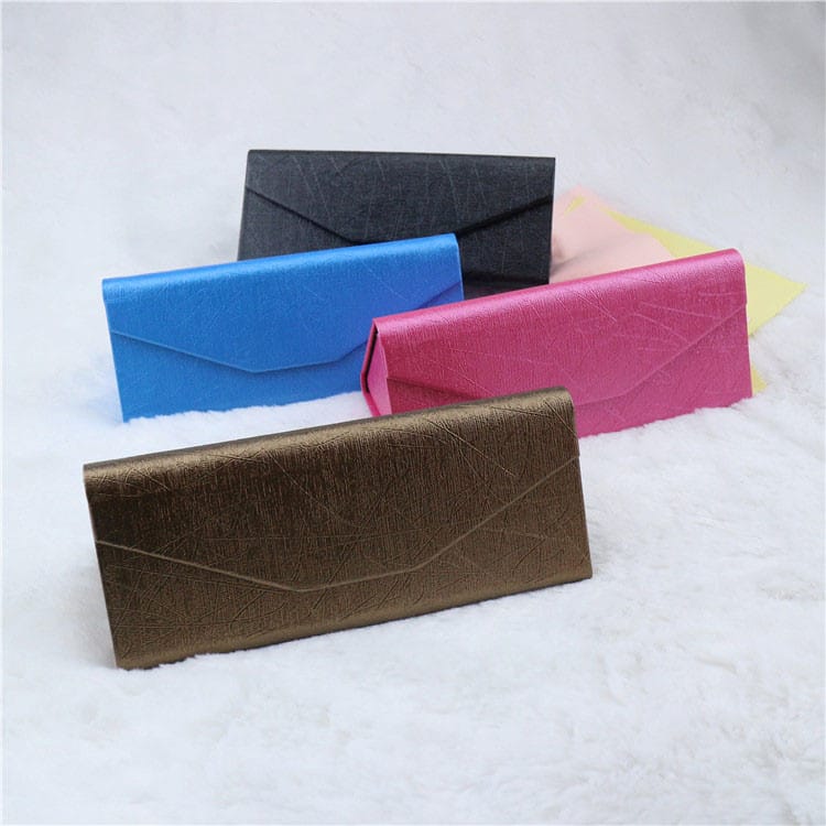 Folding glasses case