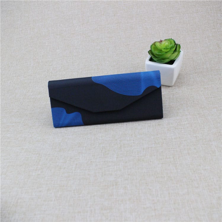 Folding glasses case