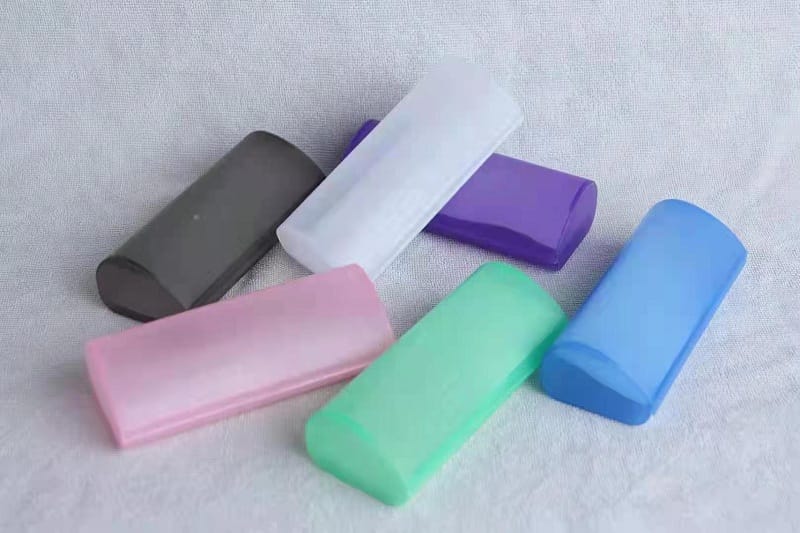 Plastic glasses case