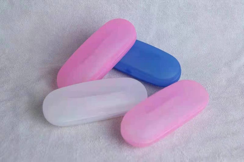 Plastic glasses case
