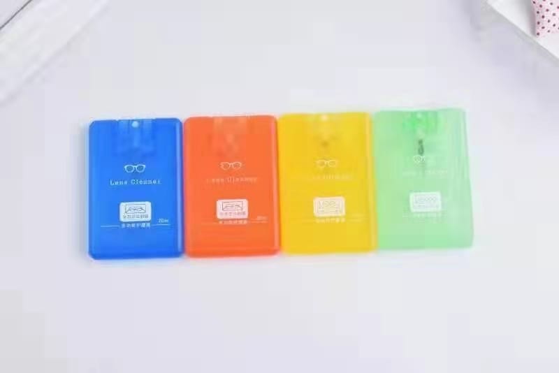 Lens cleaner