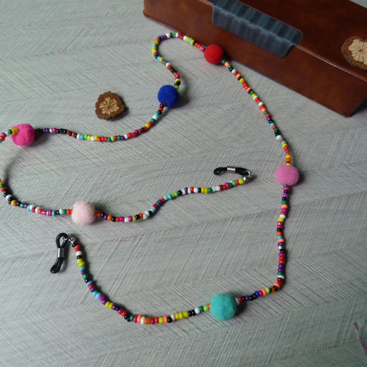 Glasses chain