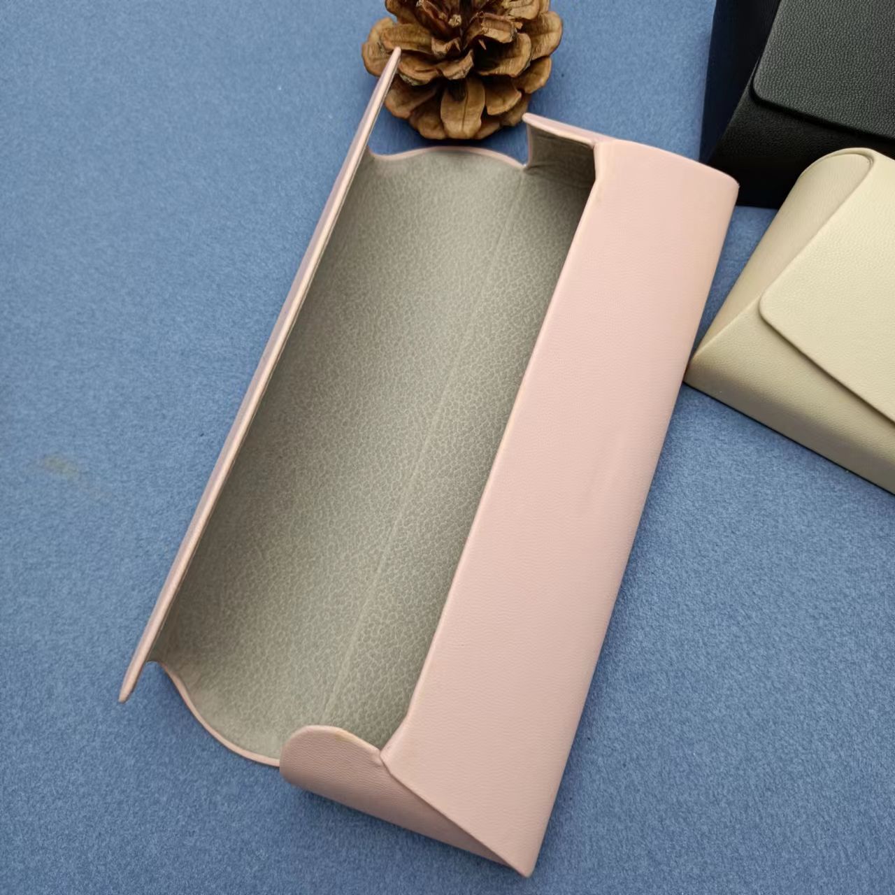 Handmade glasses case