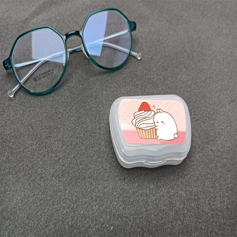 Contact lens case
