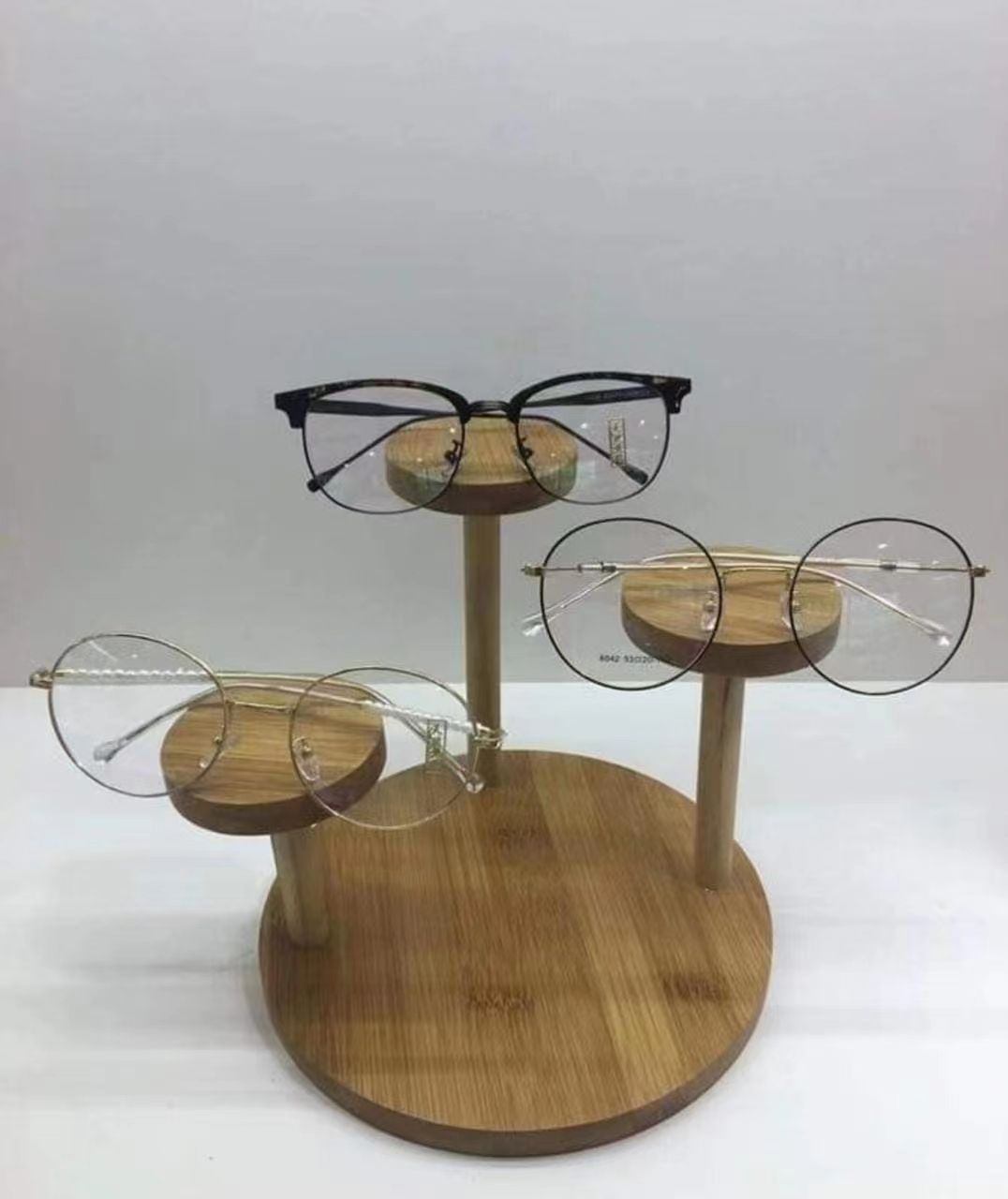 glasses display stand