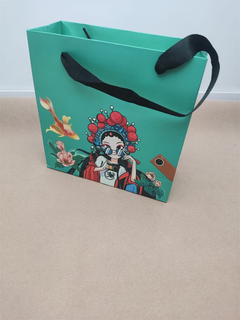 Carry-on carton shopping bag