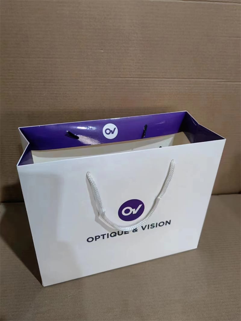 Carry-on carton shopping bag