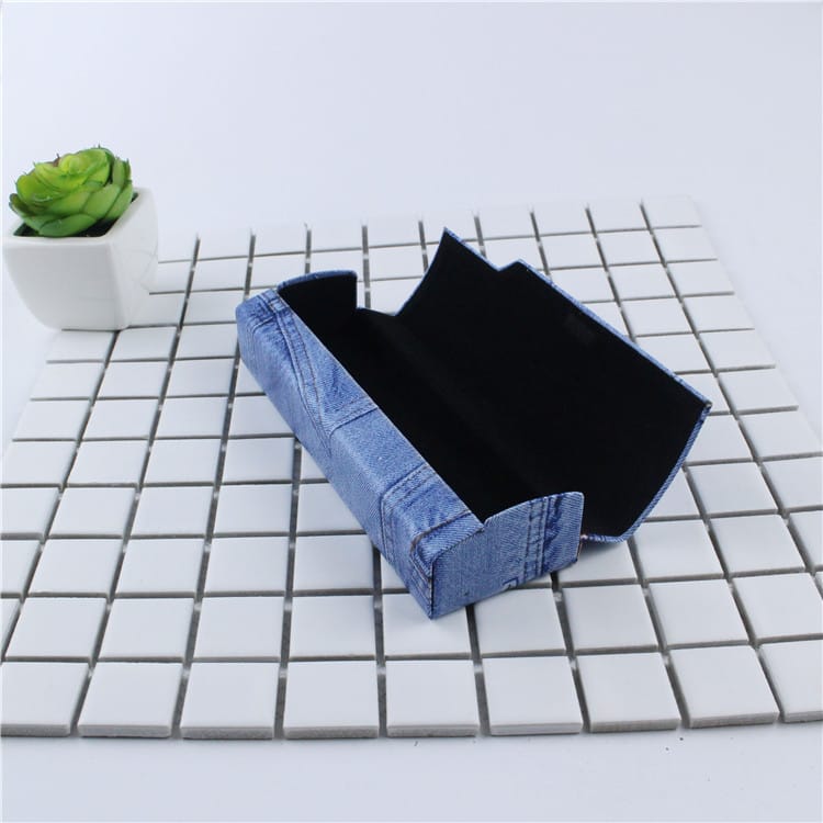 Handmade glasses case
