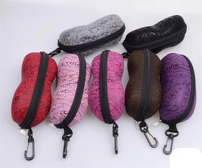 Zipper glasses case