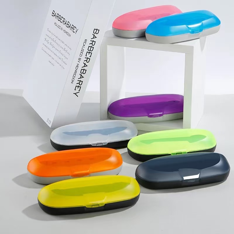 Plastic glasses case