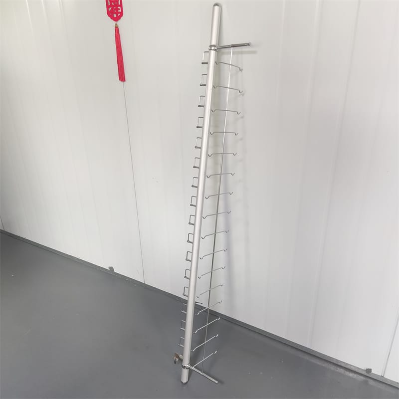 A tube with lock and buffer