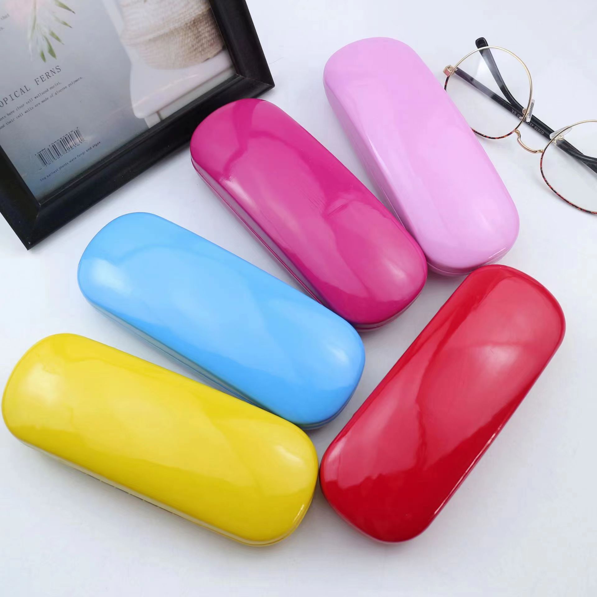 Glasses case