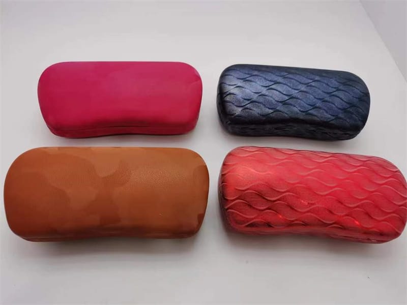 Iron Glasses  case