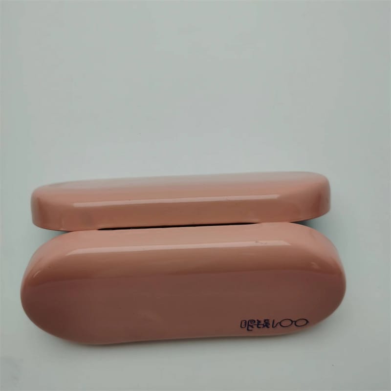 Hard case