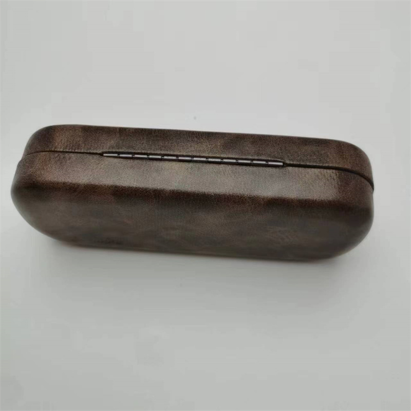 Iron Glasses  case