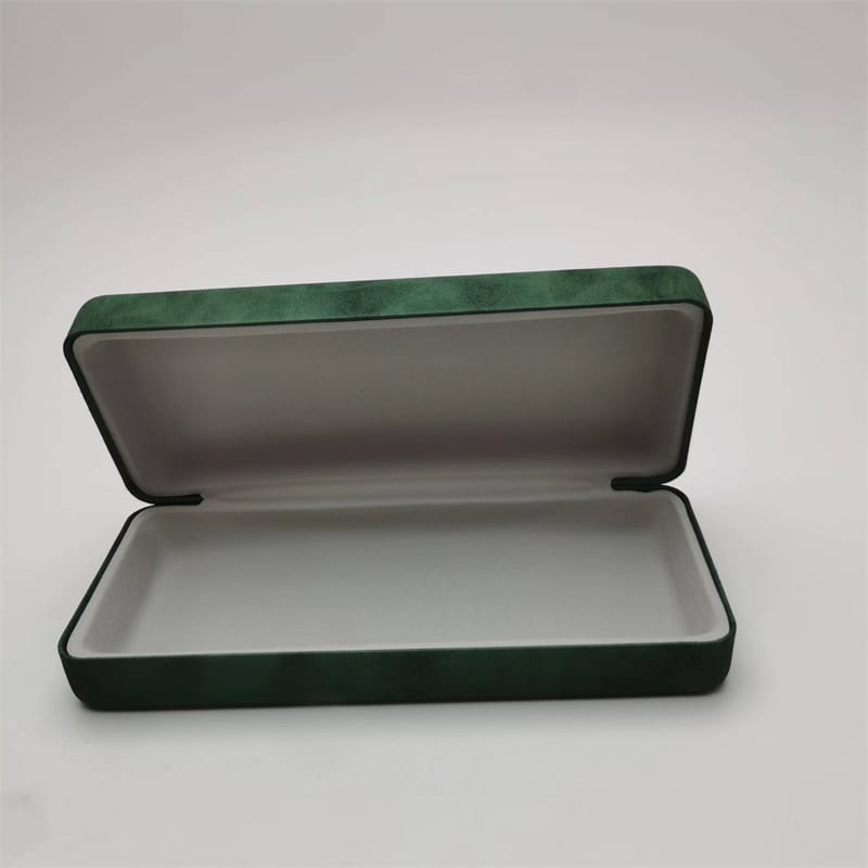 Hard case