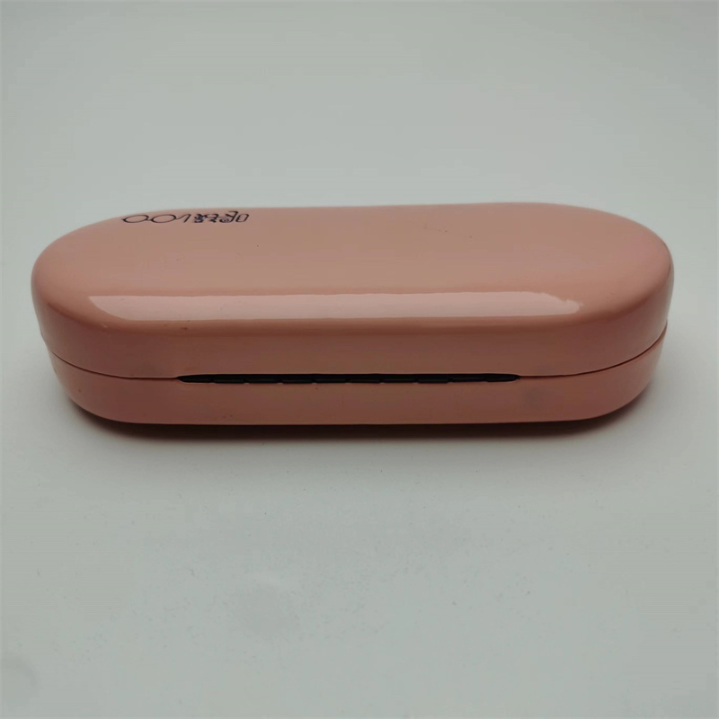 Hard case