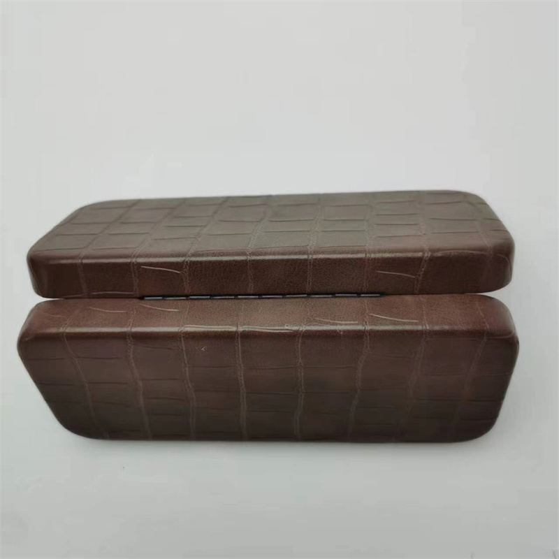 Hard case