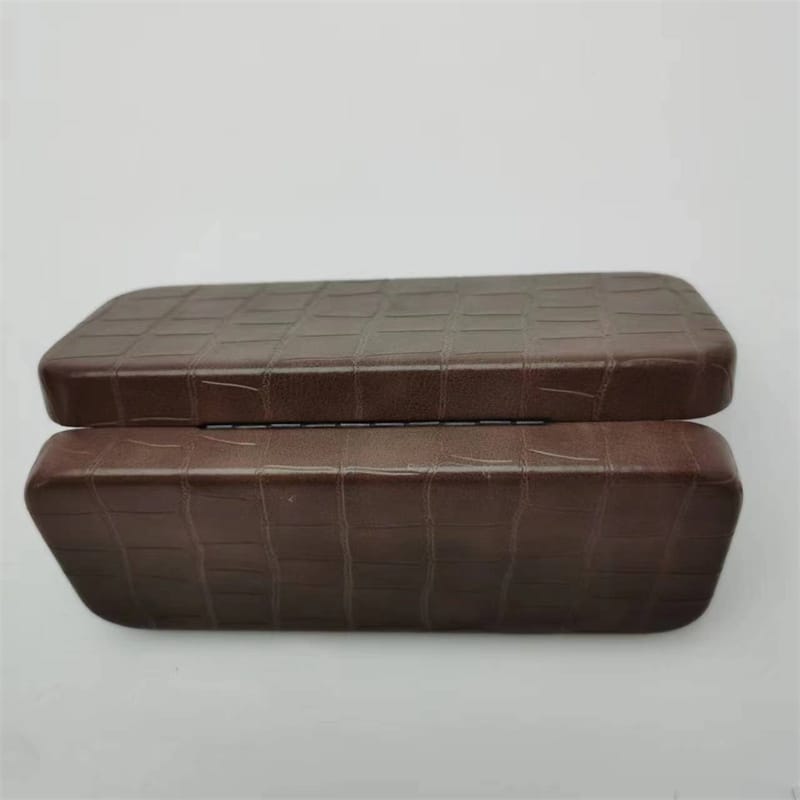 Hard case