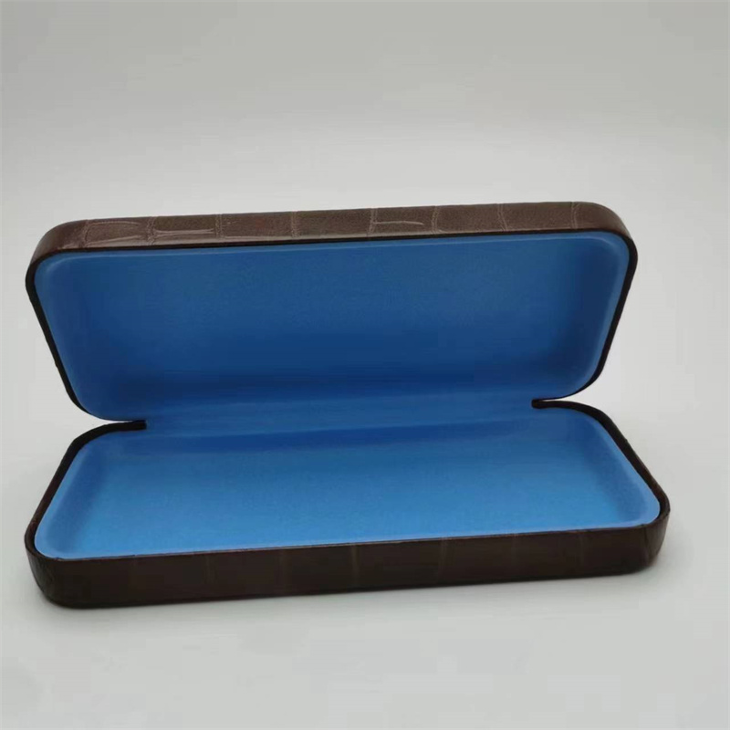 Hard case