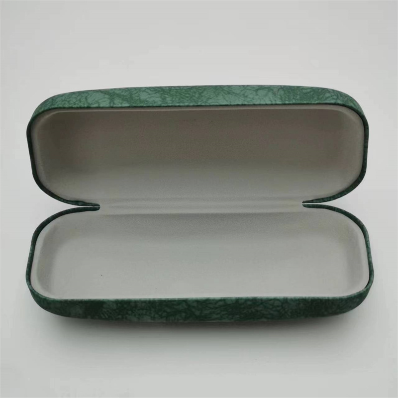 Iron Glasses  case