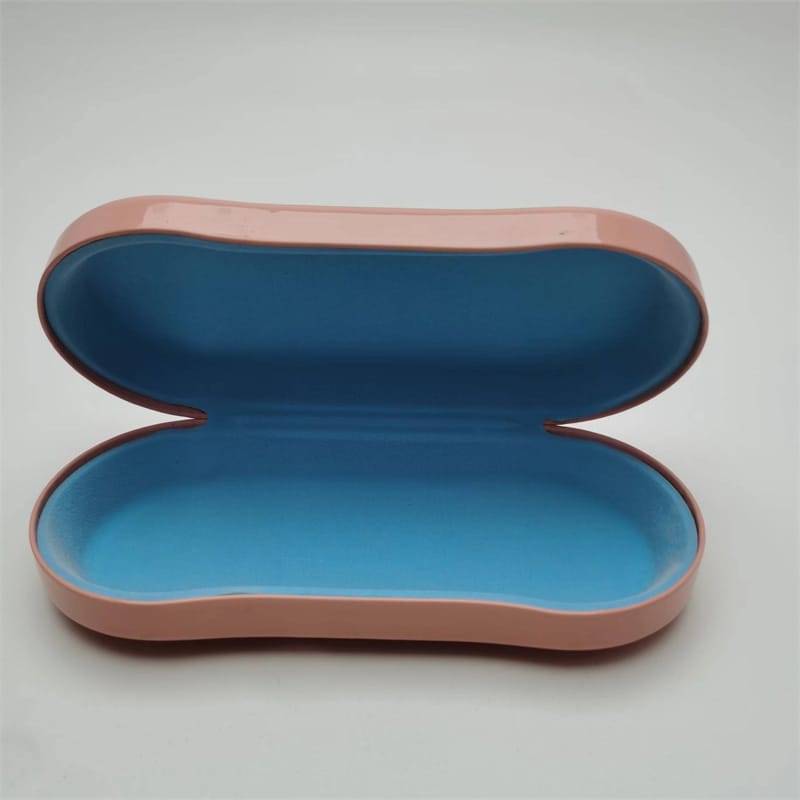 Hard case