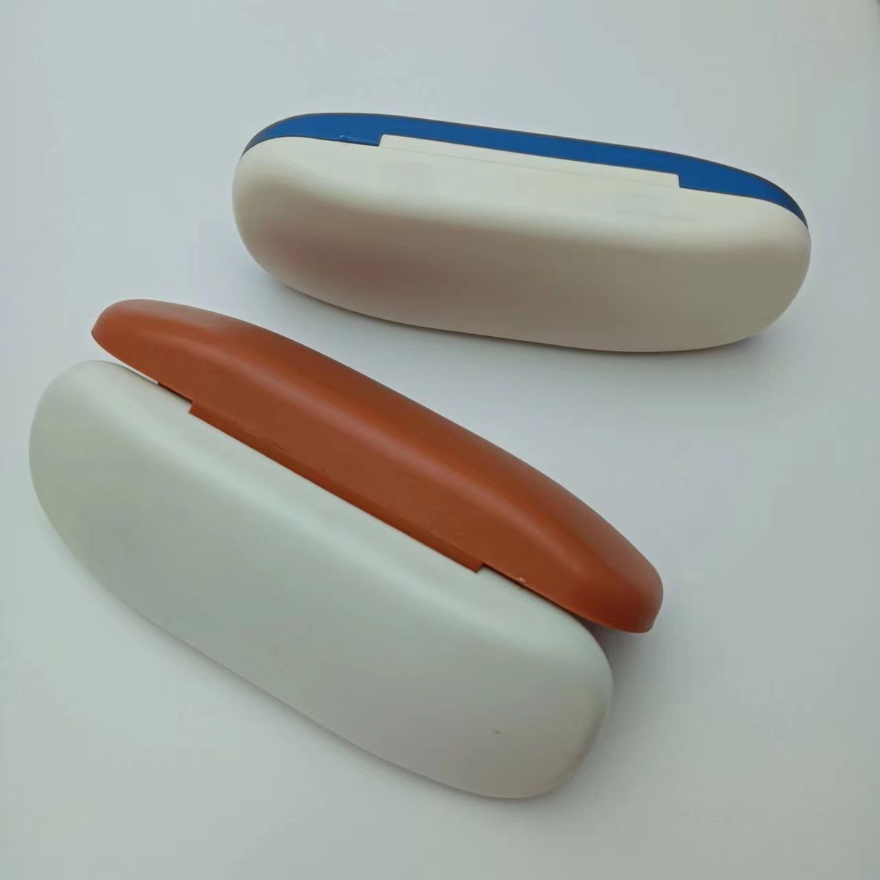 Plastic case（塑料盒）