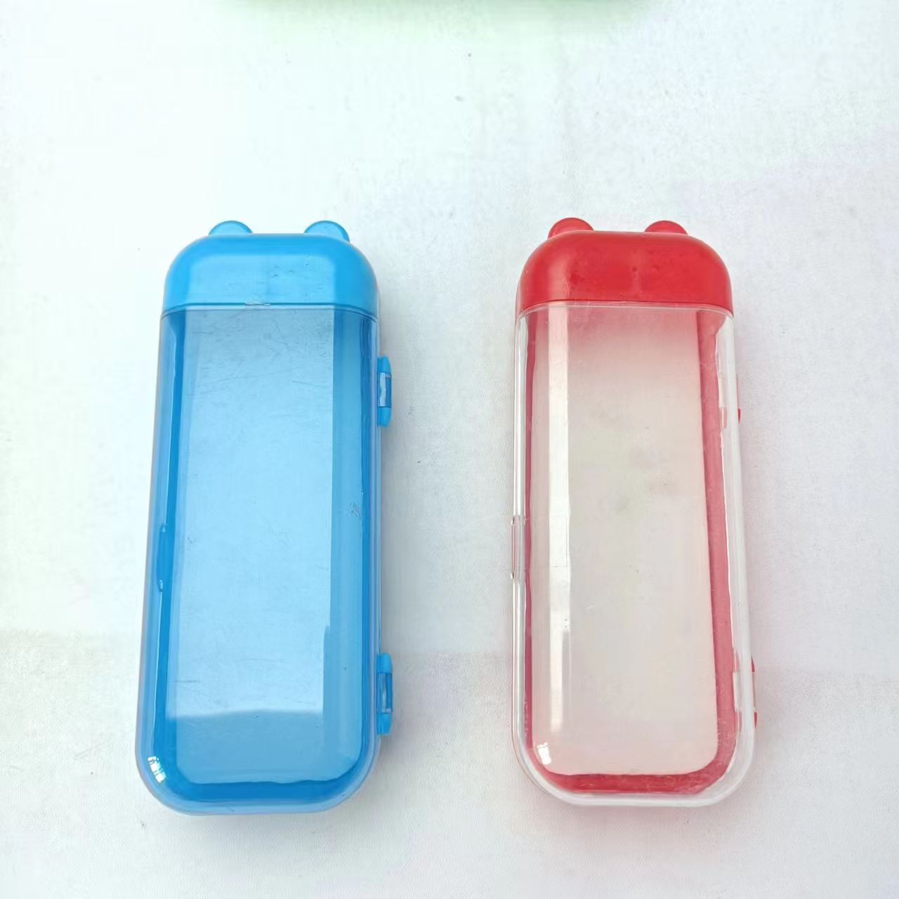 Plastic case（塑料盒）