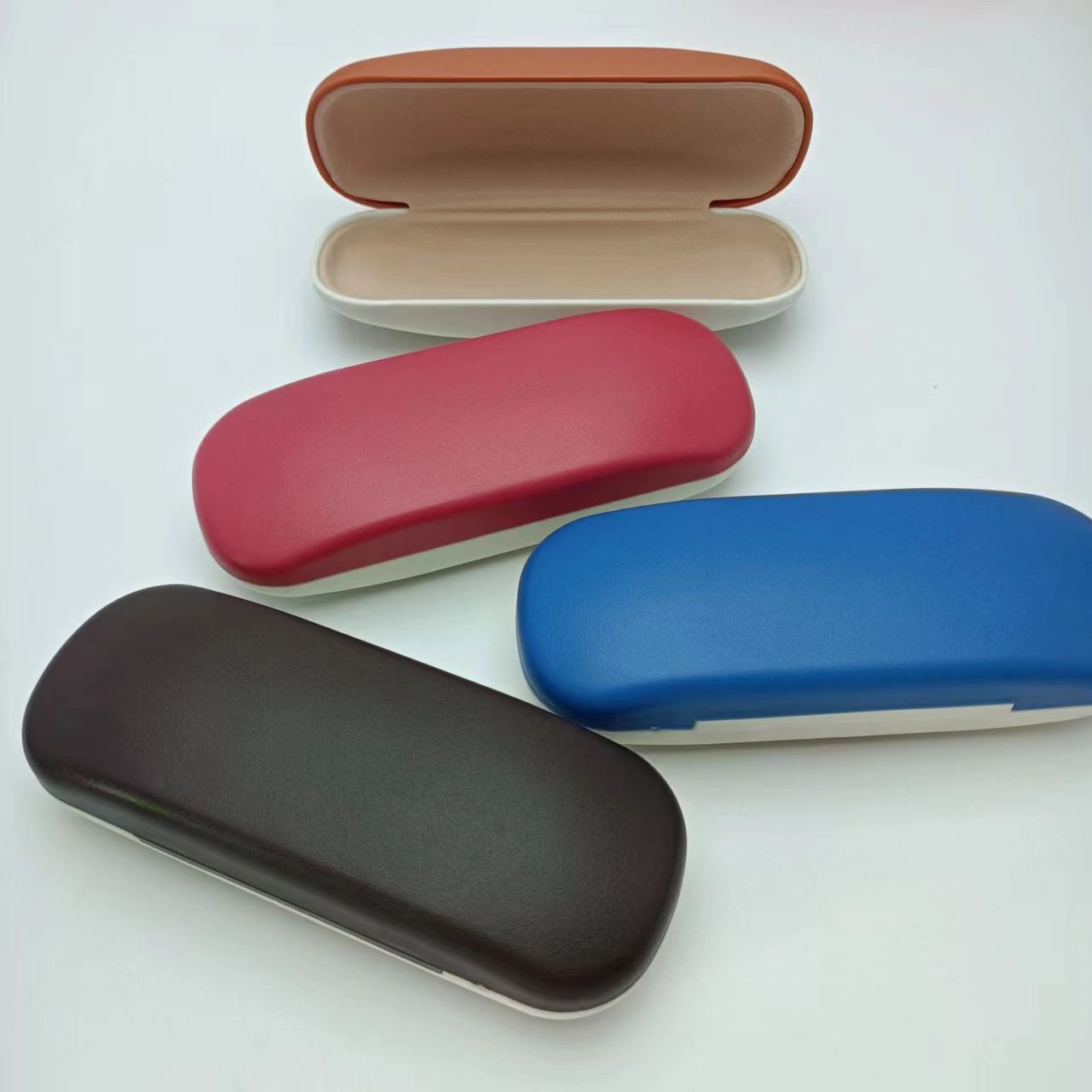 Plastic case（塑料盒）