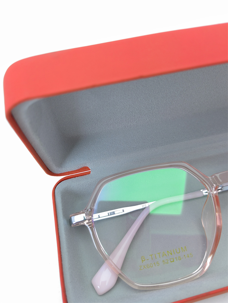Iron Glasses  case