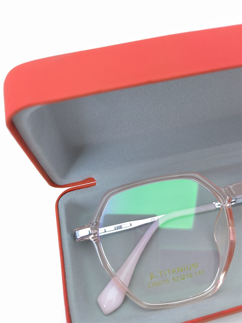 Iron Glasses  case