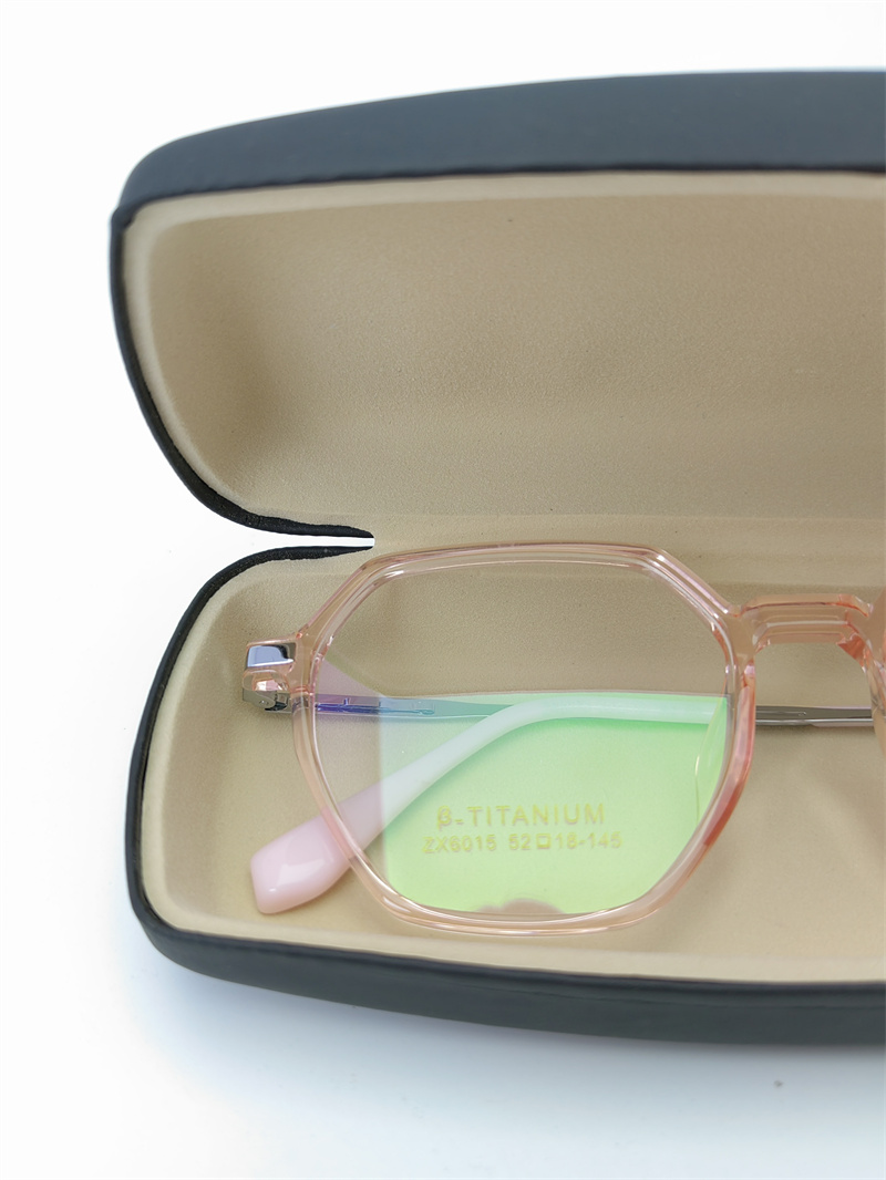 Iron Glasses  case