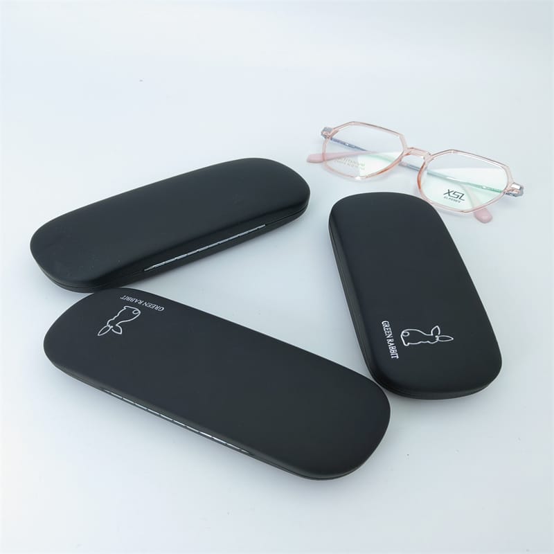 Iron Glasses  case