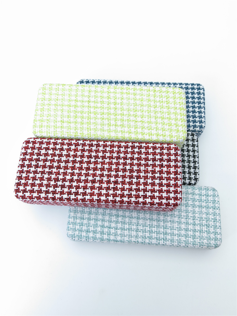 Iron Glasses  case
