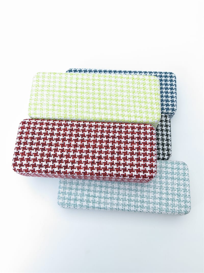 Iron Glasses  case