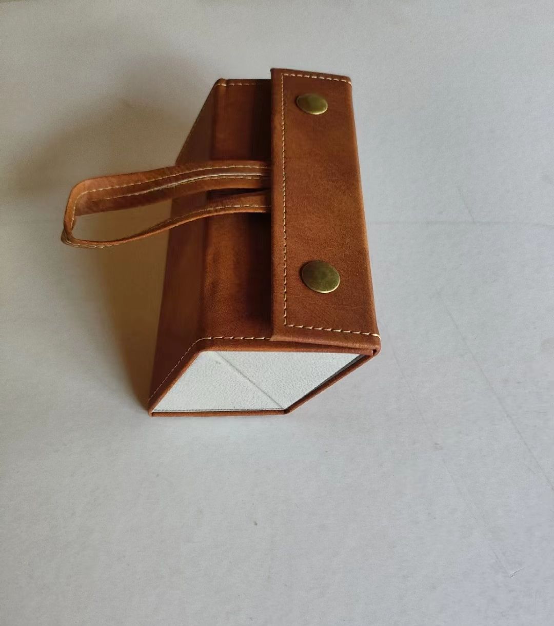 Glasses storage box