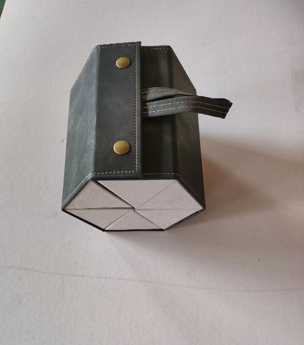 Glasses storage box