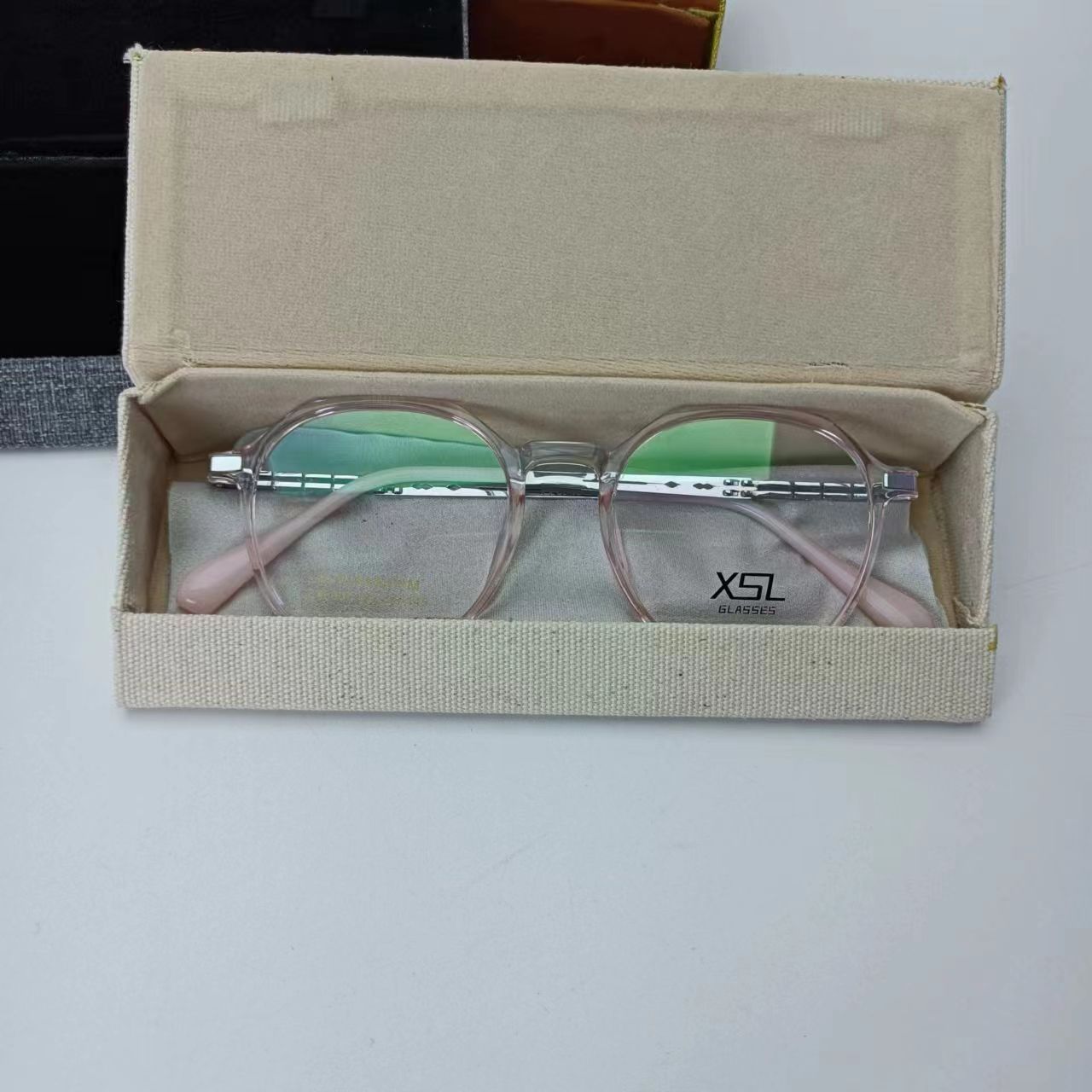 Handmade glasses case