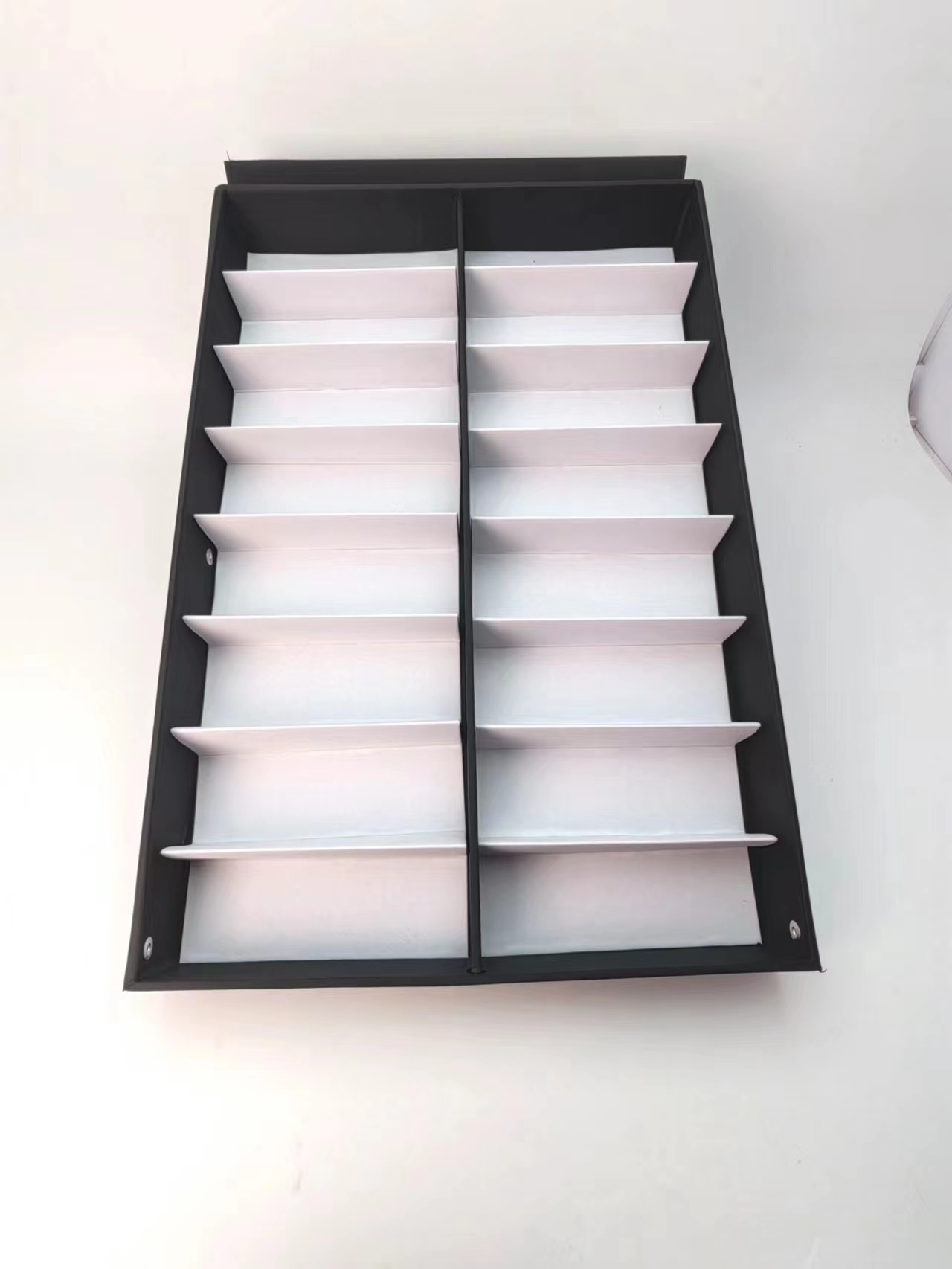 Glasses tray
