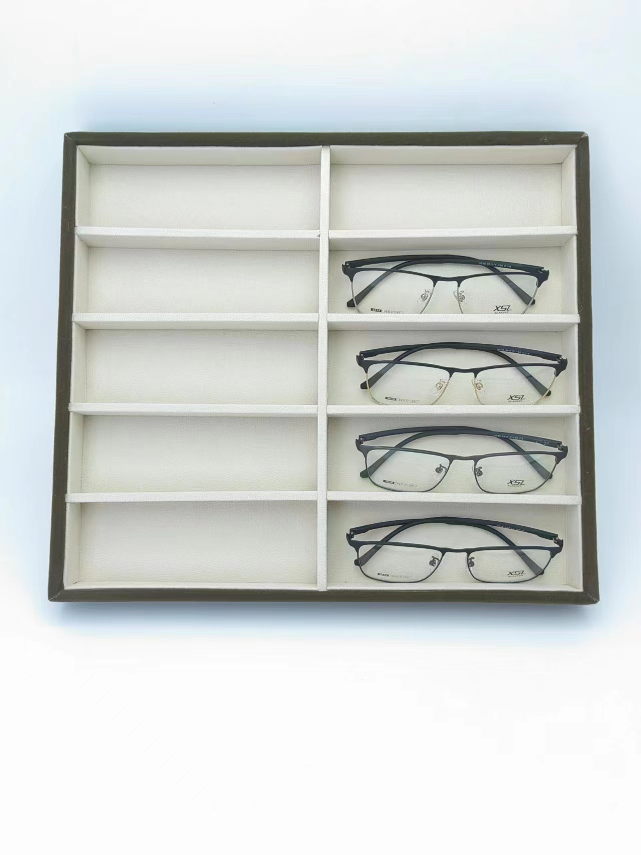Glasses tray