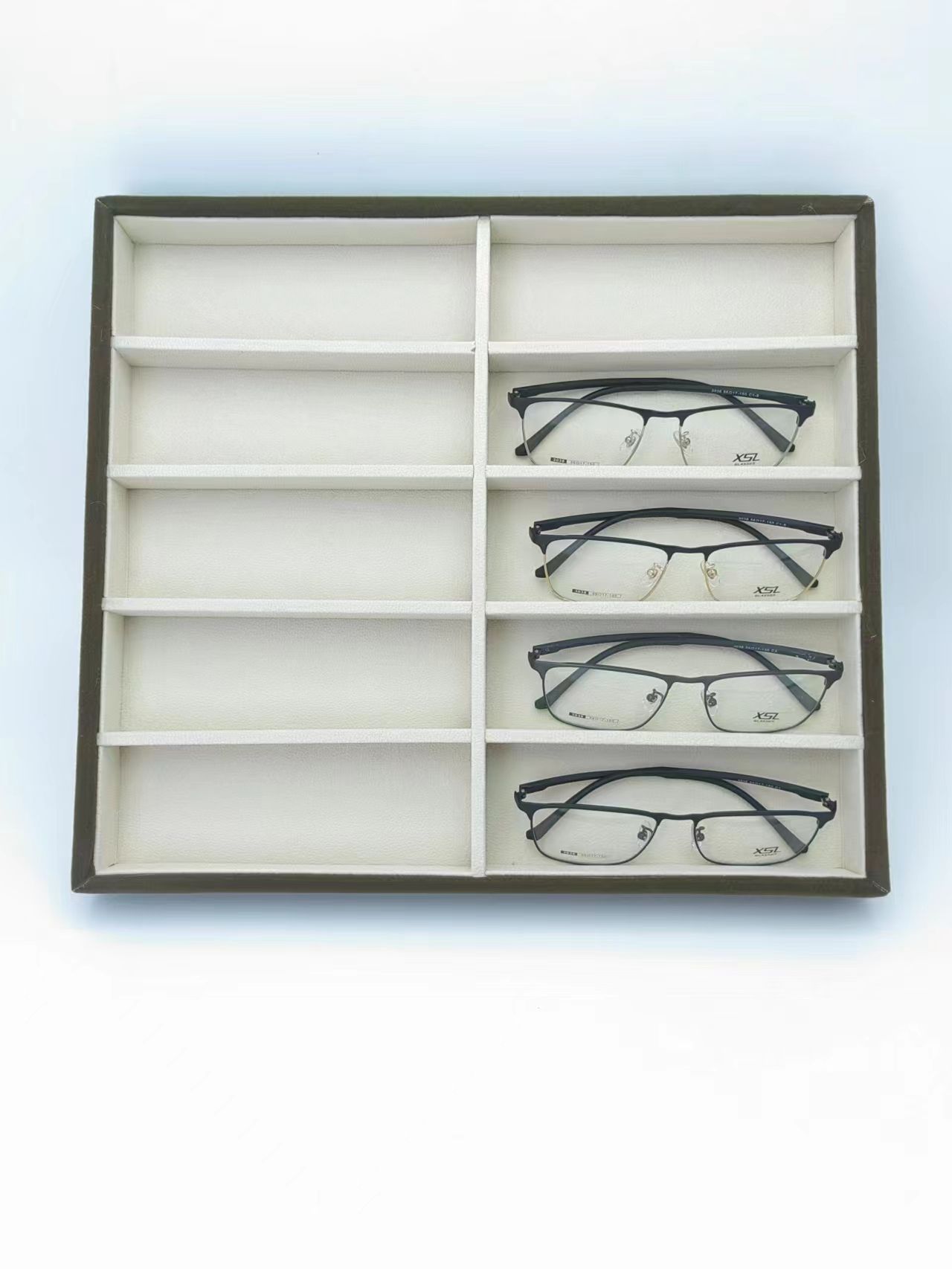 Glasses tray