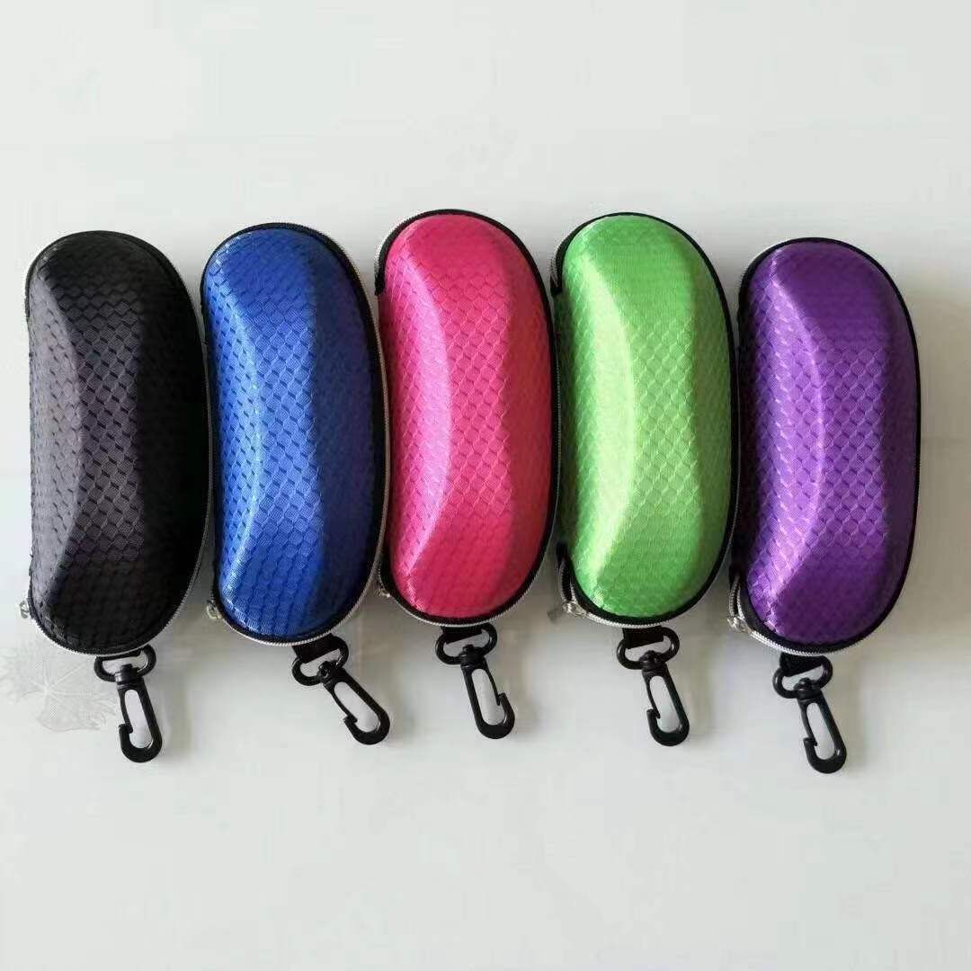 Zipper glasses case