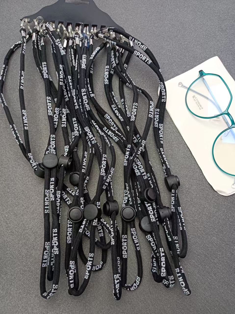 Glasses rope