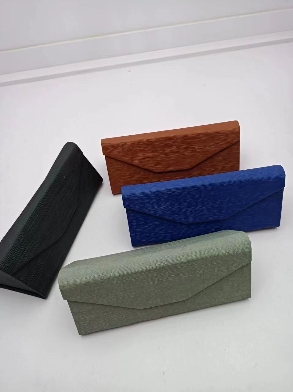 Folding case